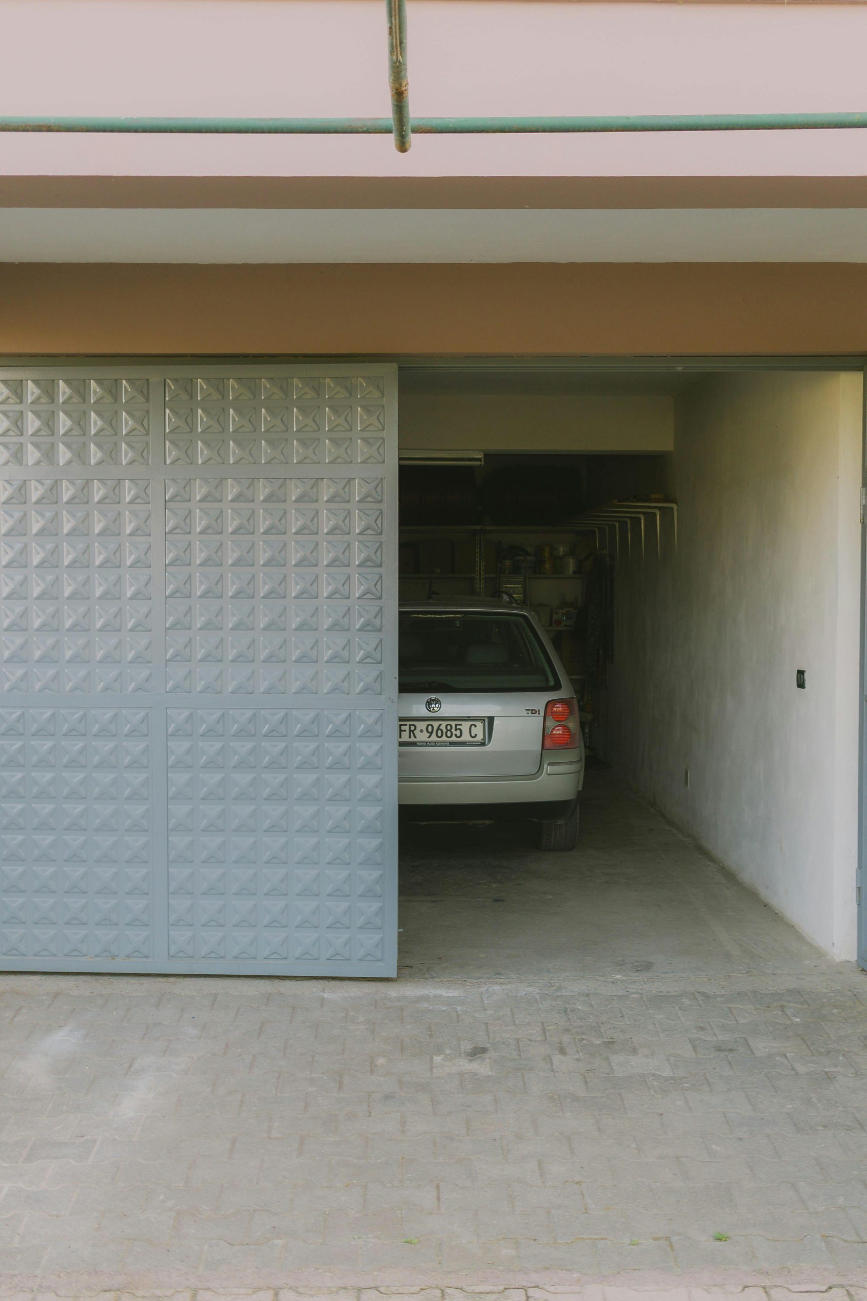 Réparer porte de garage sectionnelle soi-même