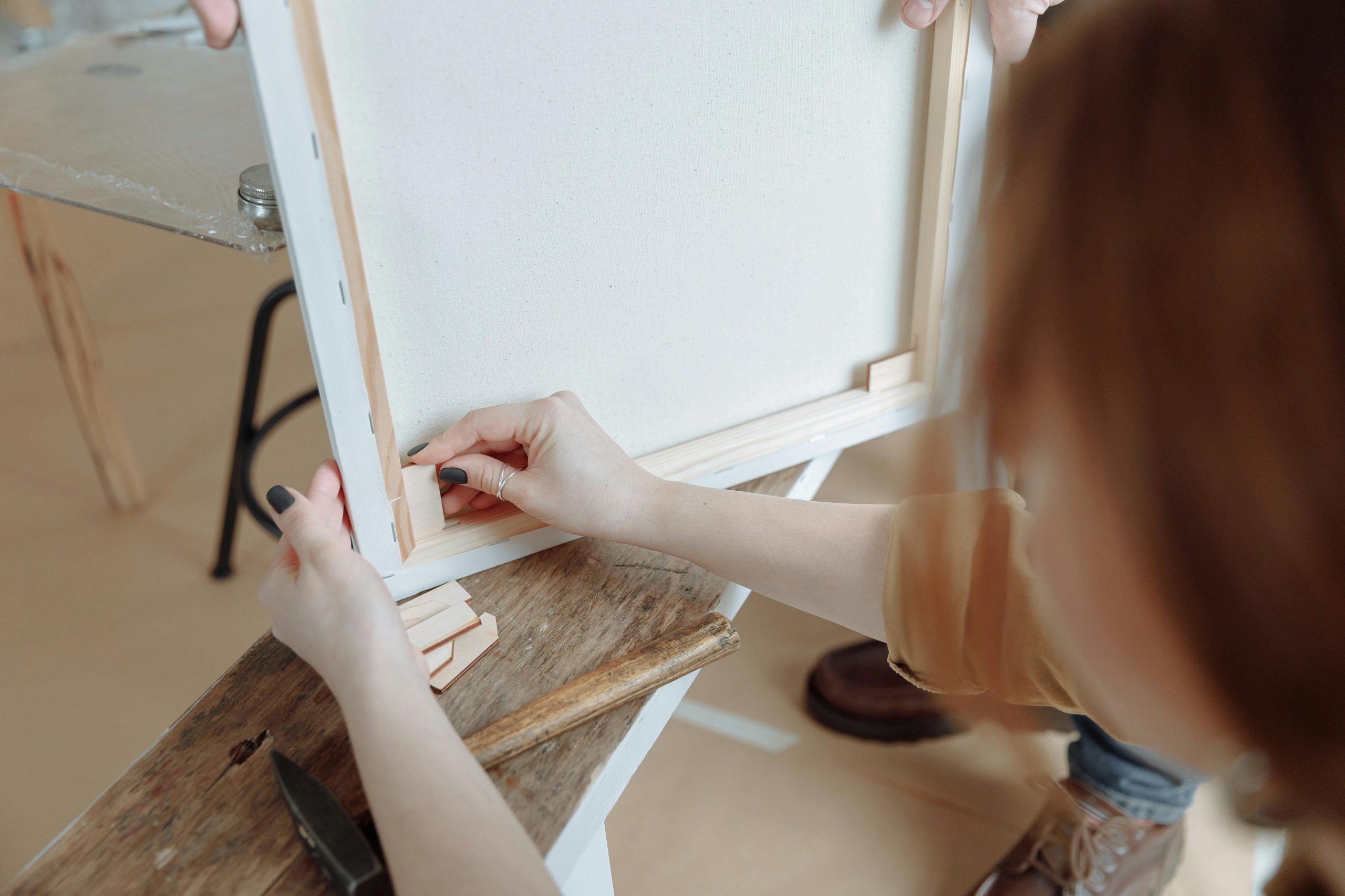Installation toile tendue murale prix