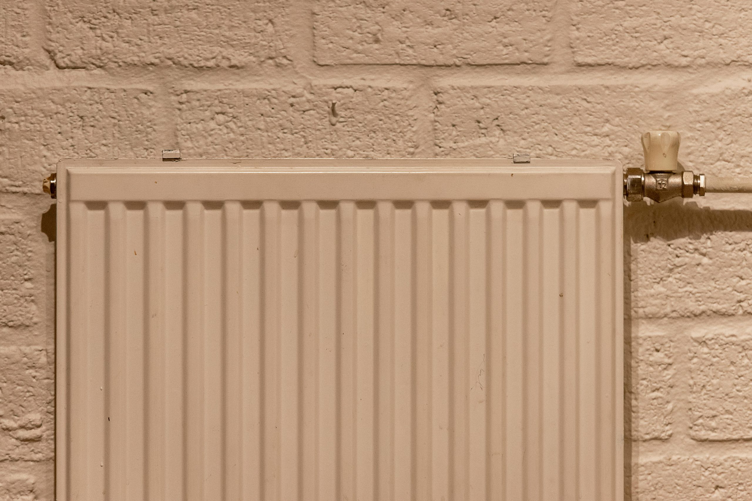 Radiateur tuyau froid solution chauffage